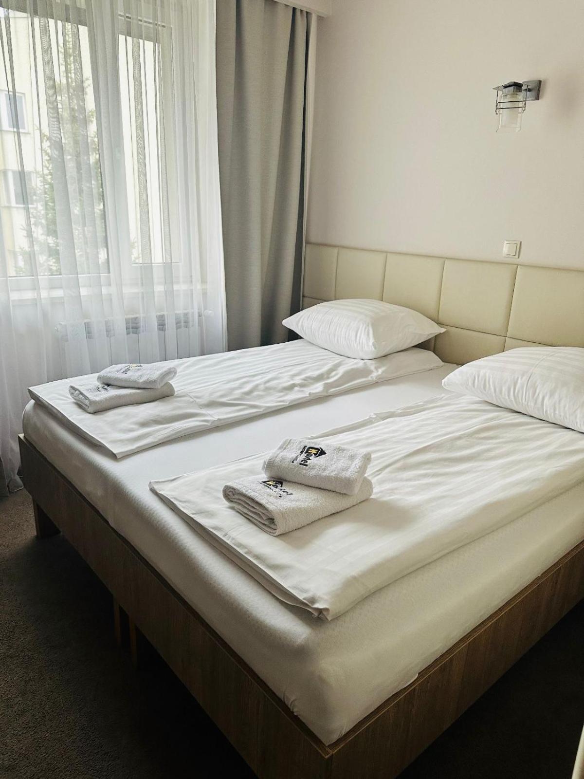 Hotel Tm Radom Exteriör bild