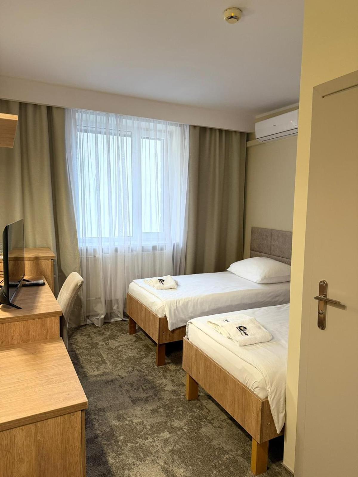 Hotel Tm Radom Exteriör bild